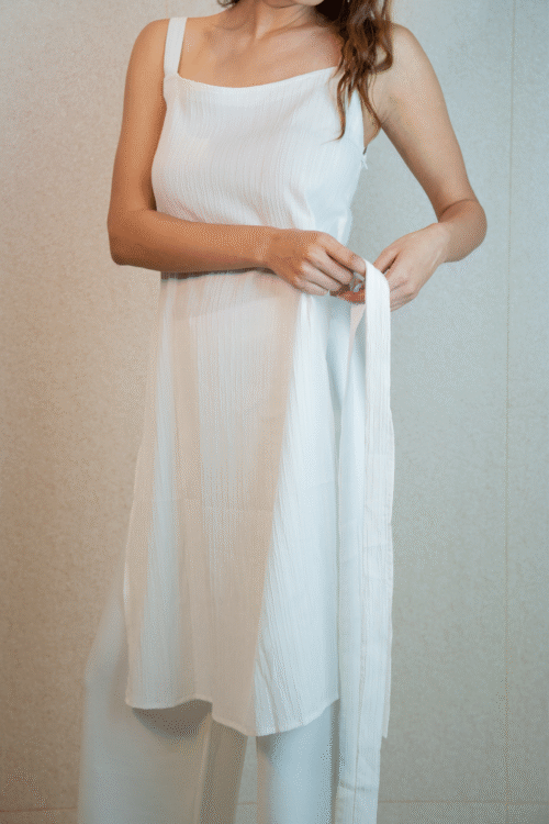 Minimalist Relaxed Linen Top with Side Slit